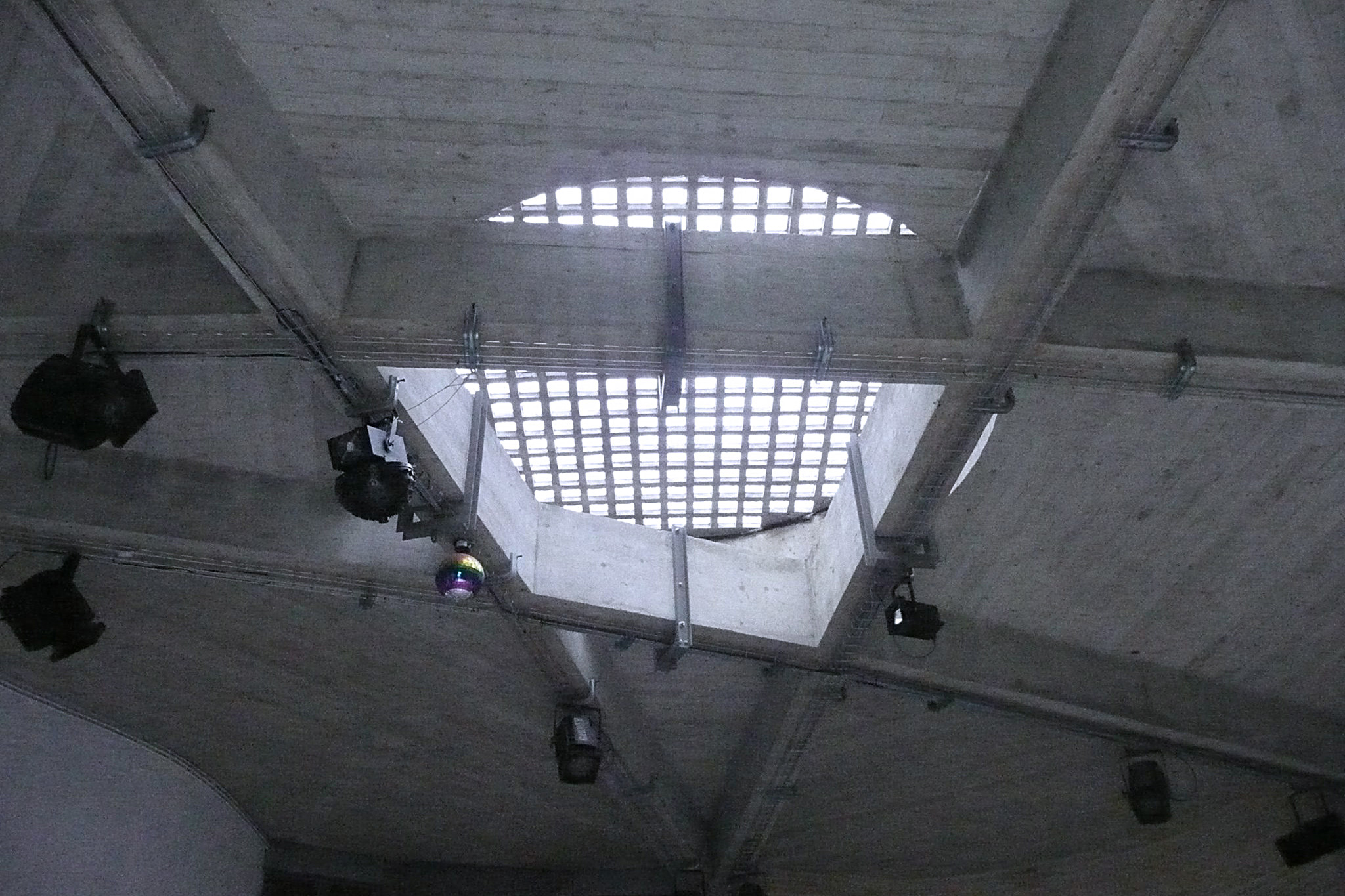 Interieur-studio-plafond-spots